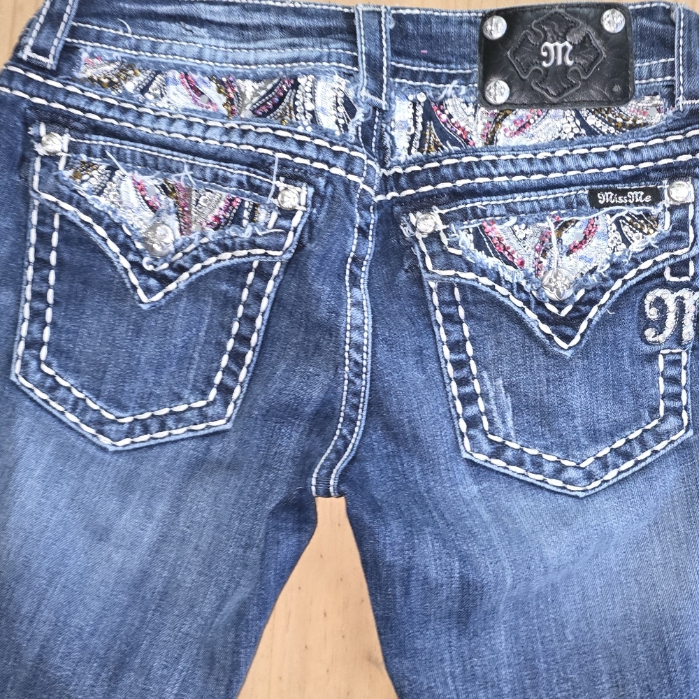 Miss Me Rhinestone Denim Capris size 29